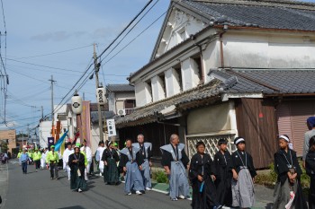 ３７高良内八幡神社へ