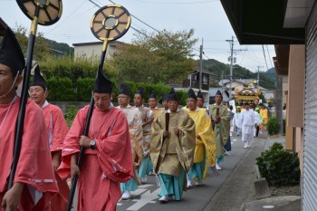 ４９高良大社社号塔へ